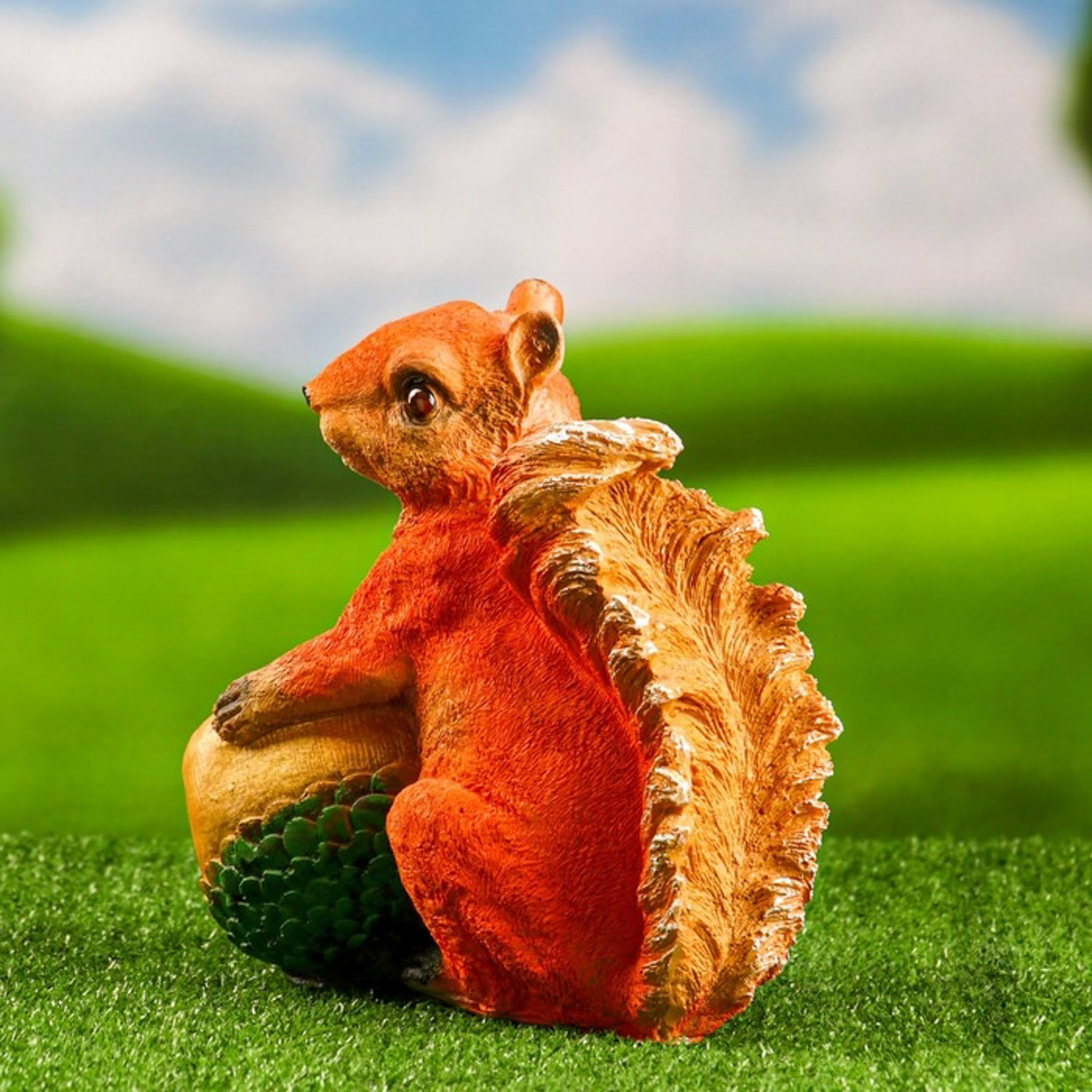 Садовая фигура "Белка с кормушкой" 24х22см 9487956